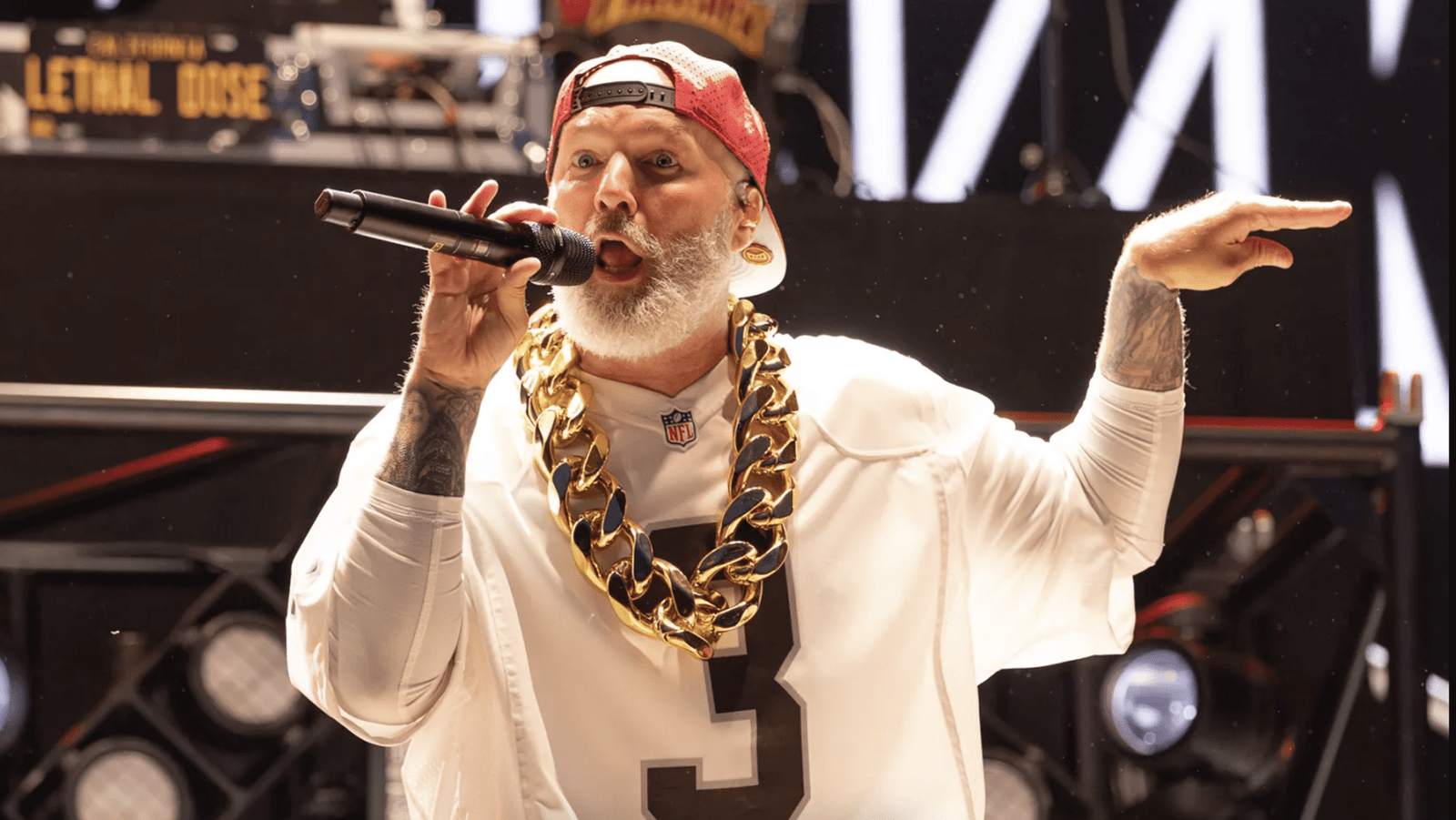 Limp Bizkit is suing Universal Music for $200 million, claiming that they never received any royalties | Fred Durst | Universal Music Group | UMG